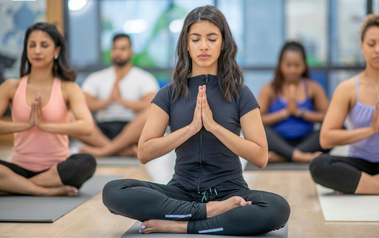 100 hour yoga teacher training in Rishikesh